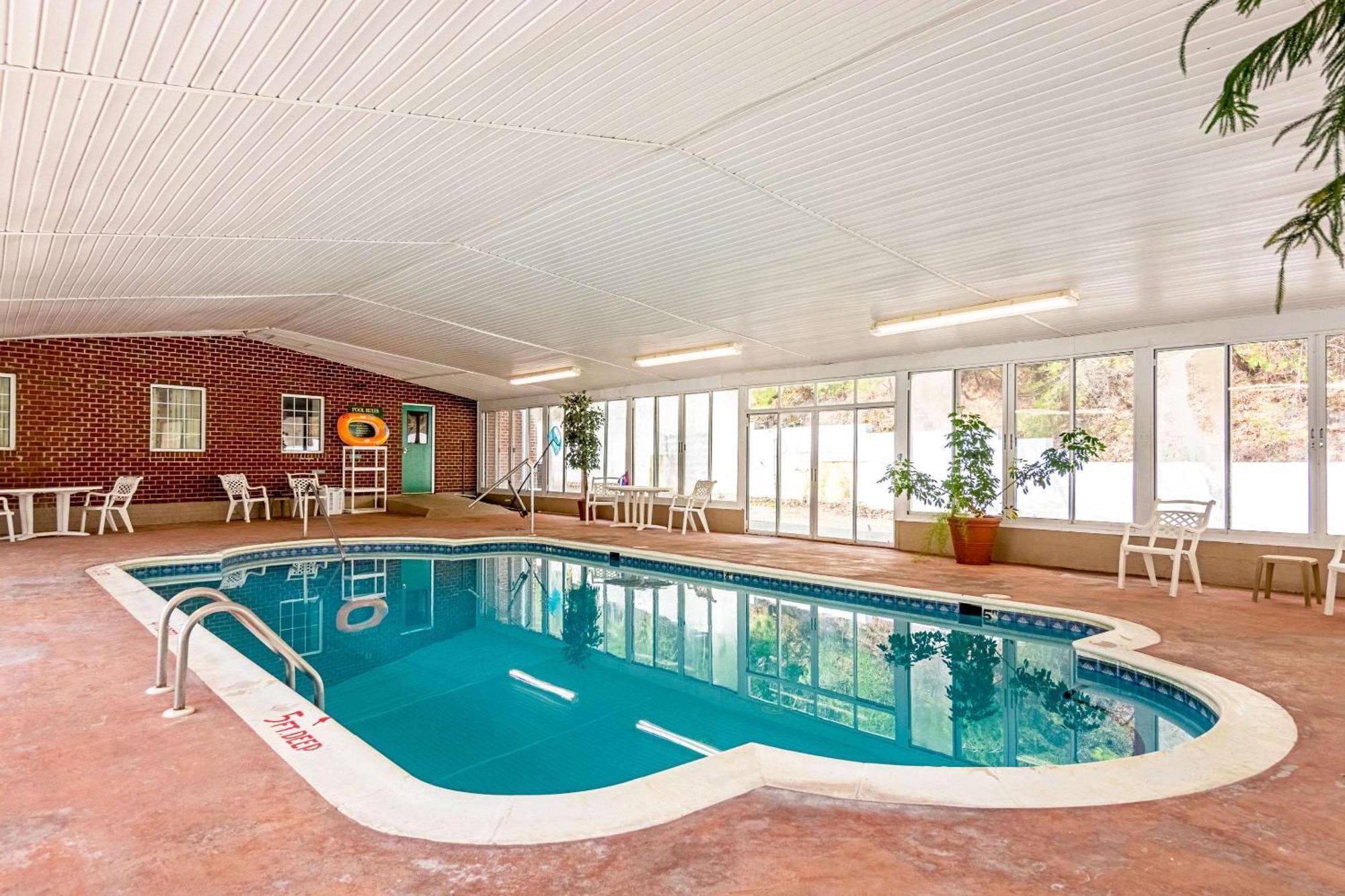 Quality Inn Burkeville Hwy 360 & 460 Экстерьер фото