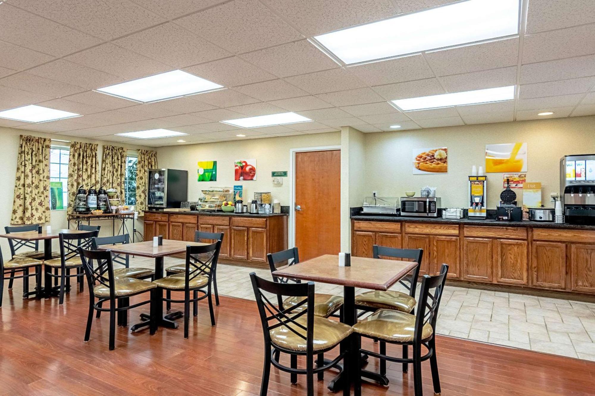 Quality Inn Burkeville Hwy 360 & 460 Экстерьер фото