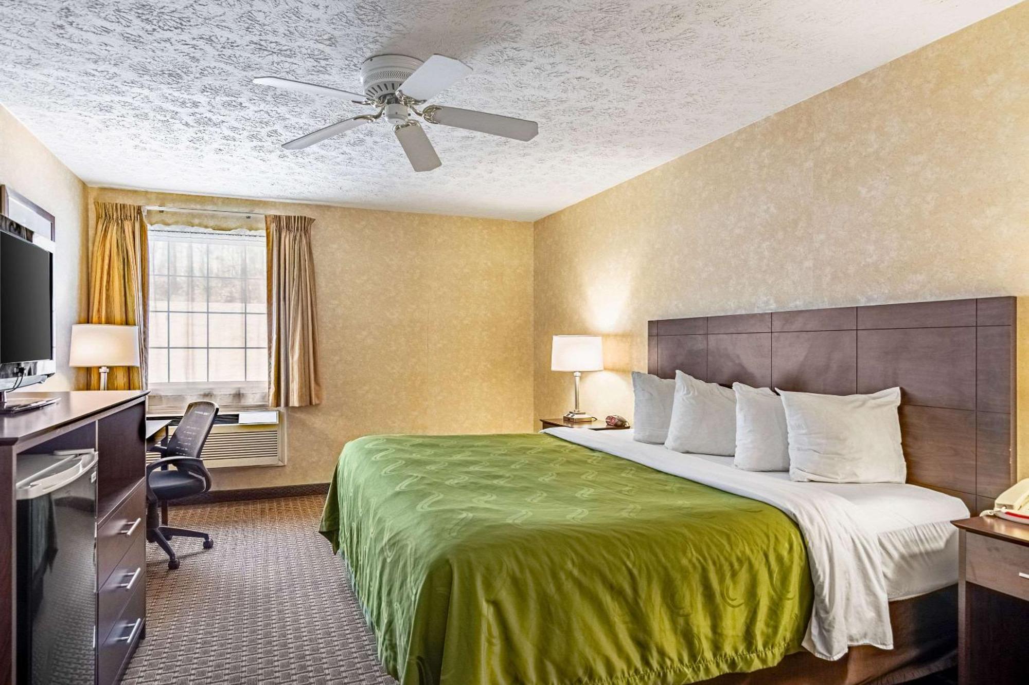 Quality Inn Burkeville Hwy 360 & 460 Экстерьер фото