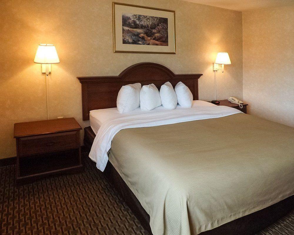 Quality Inn Burkeville Hwy 360 & 460 Экстерьер фото