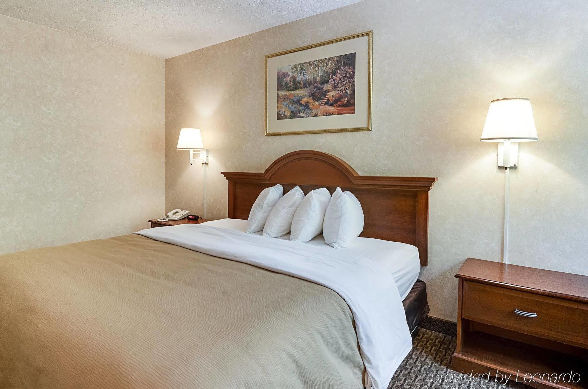 Quality Inn Burkeville Hwy 360 & 460 Экстерьер фото